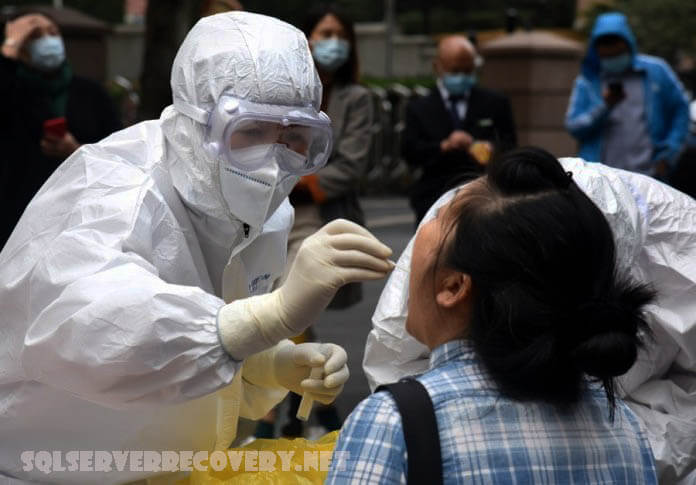 เมืองชิงเต่า ของจีนกำลังทดสอบประชากรทั้งหมดเก้าล้านคนสำหรับโรคโควิด -19 ในระยะเวลาห้าวัน การทดสอบจำนวนมากเกิดขึ้นหลังจากพบผู้ป่วย